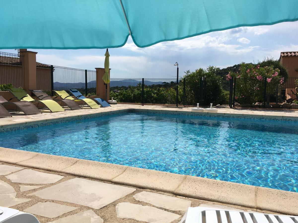 Les Oliviers Appartement Grimaud Buitenkant foto