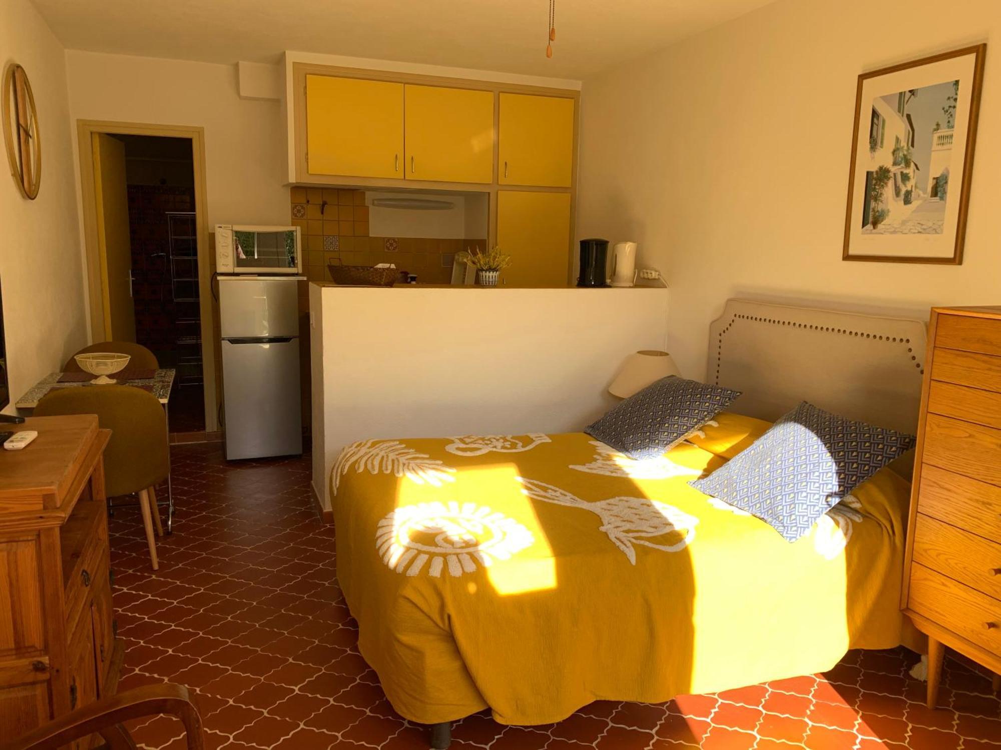 Les Oliviers Appartement Grimaud Buitenkant foto