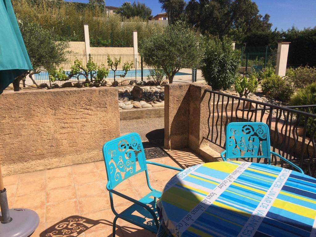 Les Oliviers Appartement Grimaud Buitenkant foto